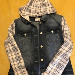 Jean jacket , never used. Super soft material